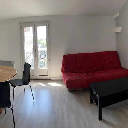 Simple Sur Argenteuil, Proche Paris Apartment