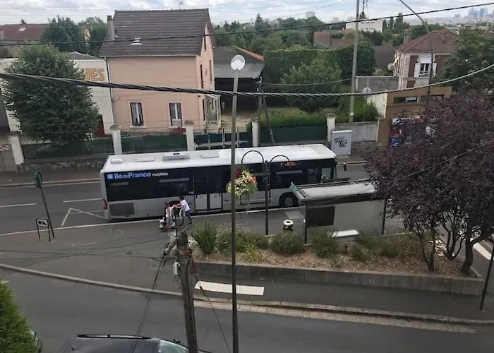 Apartment Simple Sur Argenteuil, Proche Paris Argenteuil